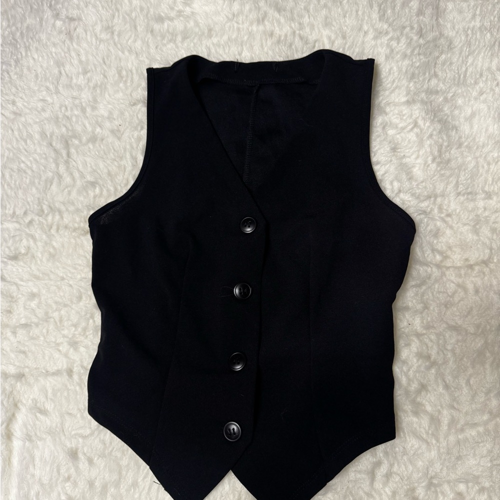 SHEIN Black Buttoned Vest Top